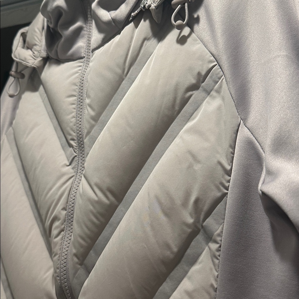 Athleta Inlet Puffer Jacket - Picture 4 of 4